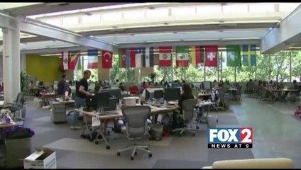 Facebook Hiring 1100+ Employees