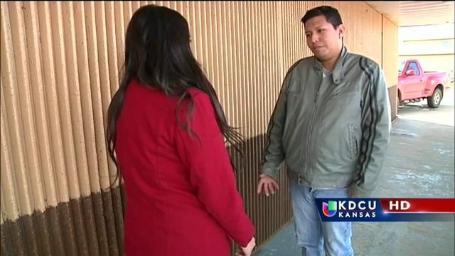 Jóvenes indocumentados en el limbo tras bloqueo de alivio migratorio