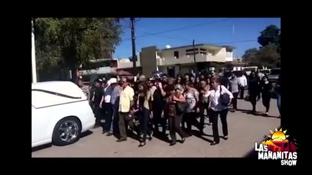 Ariel Camacho es sepultado en Sinaloa
