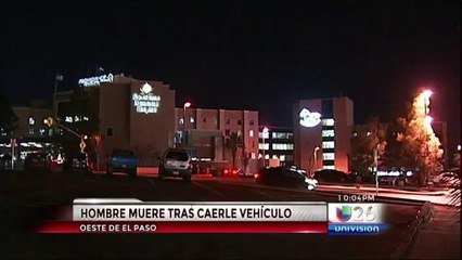 Un hombre muere al caerle un vehículo en el estacionamiento de un hospitál