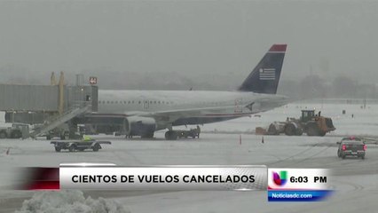Cientos de vuelos cancelados por la inclemencia del clima