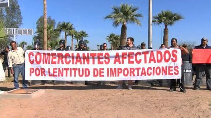 Bloqueo de garitas; importadores se manifiestan