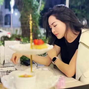 Sau trùng tu nhan sắc, cô gái 9x vẫn “lẻ bóng” dù nhan sắc thăng hạng