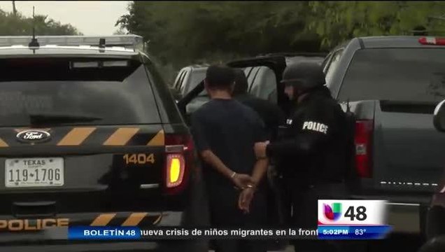 3 Enfrentan Cargos por Posesión de Narcóticos