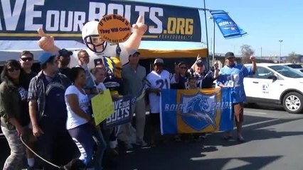 Aficionados piden permanencia de los Chargers en San Diego