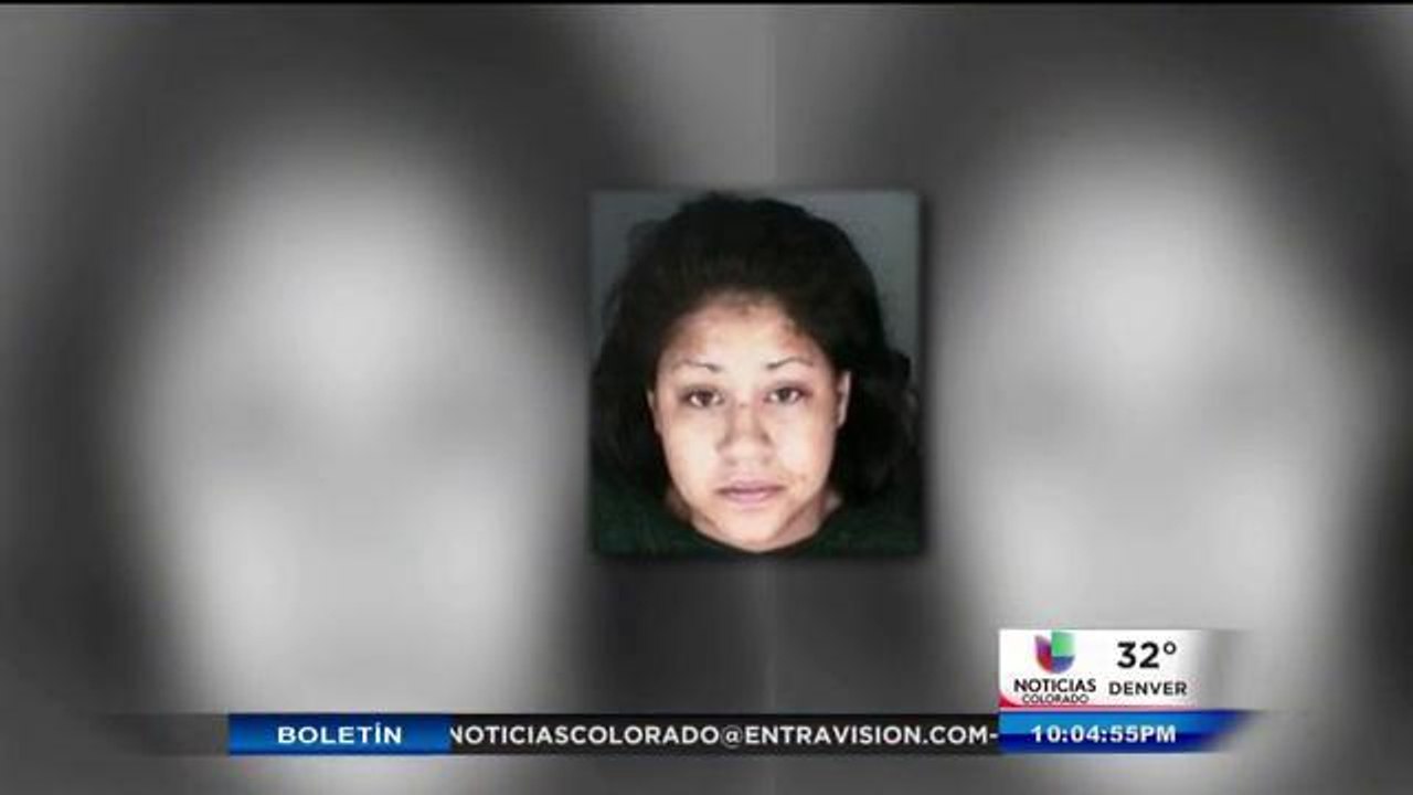Mujer ebria maneja con sus hijos