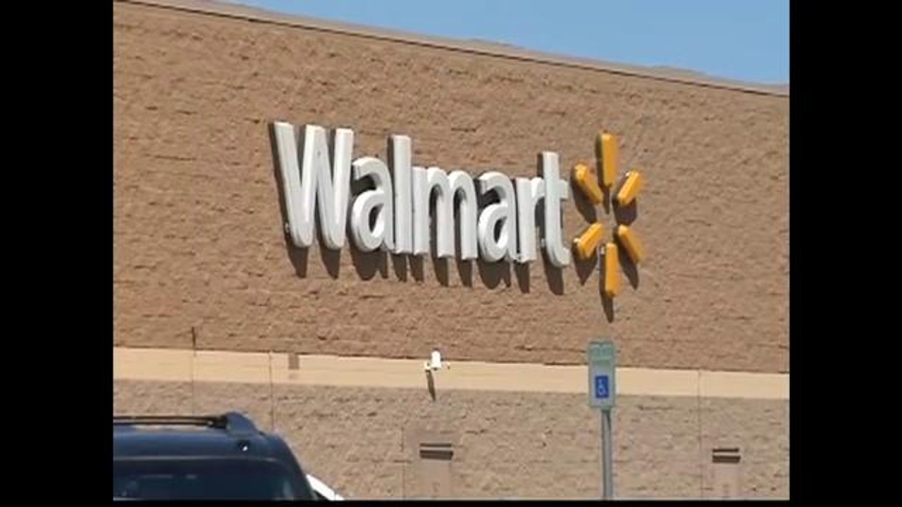 Cierran Walmart en Midland