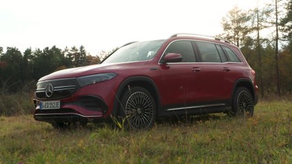 The new Mercedes-Benz EQB 350 Exterior Design in Patagonia red