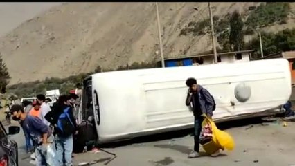 Trágico accidente múltiple en Perú