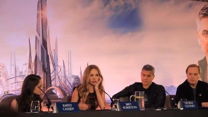 Clooney: \'mi visión para el futuro es recuperar el escribir cartas\'