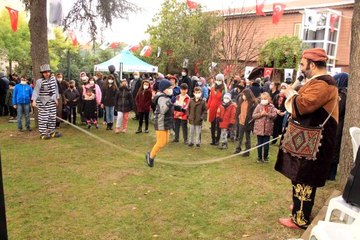 Kartal'da ara tatiline giren öğrenciler 'Çocuk Şenliği'nde eğleniyor