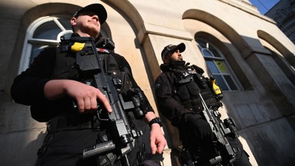 شرطة مكافحة الإرهاب البريطانية تواصل التحقيق في انفجار ليفربول