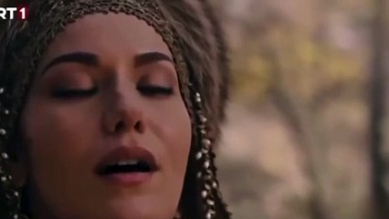 Alparslan Büyük Selçuklu'da Fahriye Evcen'in ''uluması'' olay oldu