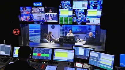 Professeur Alain Fischer considère que "le pass sanitaire s'est révélé efficace"