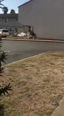 Menor de edad choca contra edificio