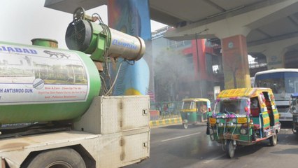 Top News: Delhi chokes, Supreme Court spares none