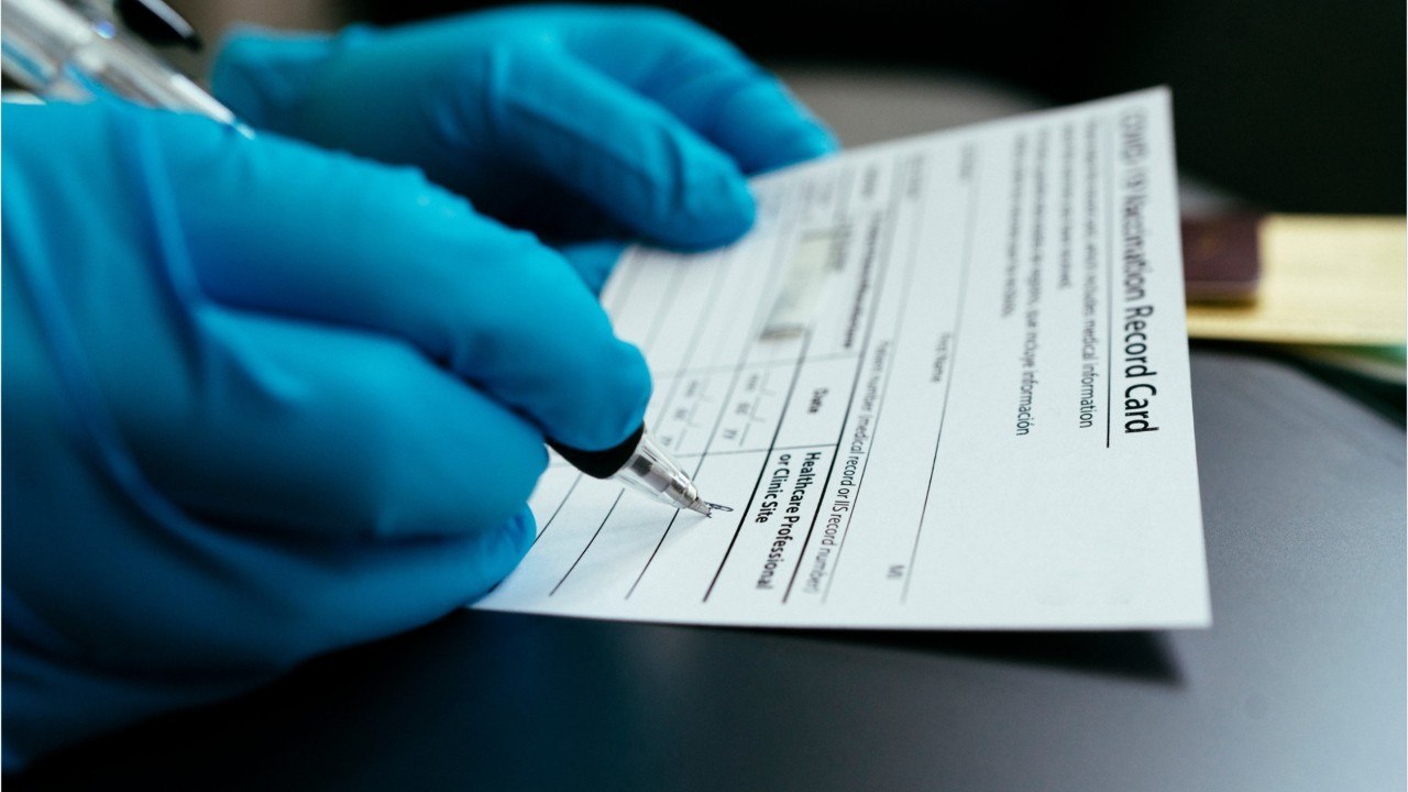 Reconfiner les non-vaccinés serait-il efficace ?
