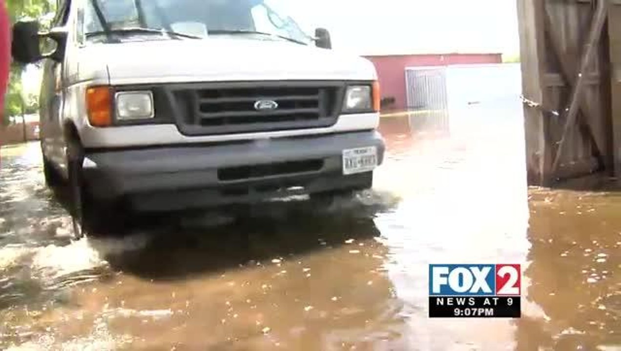 South Texas Residents Frustrated at County Response Time for Flooding Cleanup