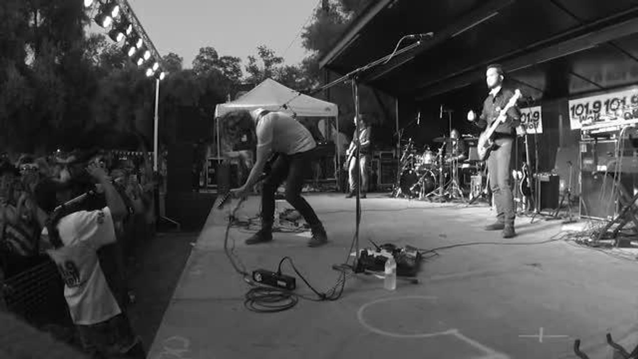 CASEY JAMES \"CRYING ON A SUITCASE\"