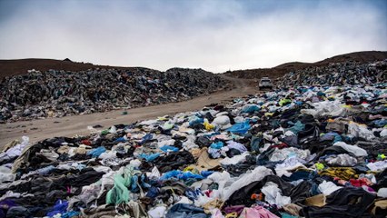 Chili : les impressionnantes décharges sauvages de textiles jetables