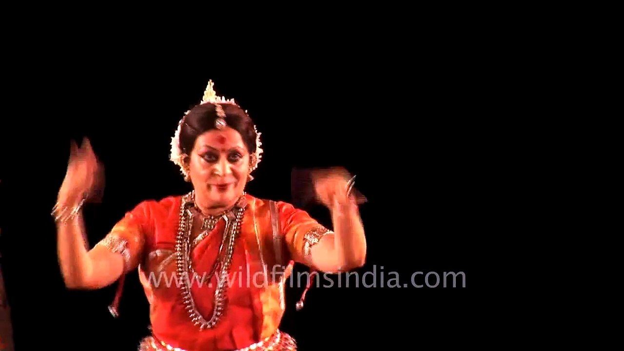 Sonal Mansingh in action!