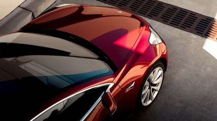 Elon Musk annonce une “réorganisation en profondeur” pour sauver Tesla de la banqueroute