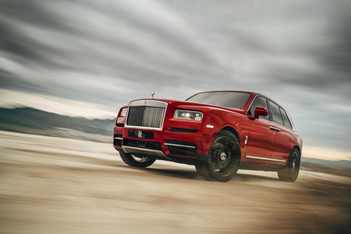 Rolls Royce Cullinan : le premier SUV du...