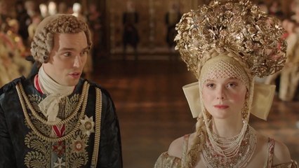 The Great - Bande-annonce de la saison 2 avec Gillian Anderson (VOST)