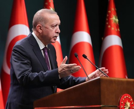 Son dakika haber... Cumhurbaşkanı Erdoğan: Şehit yakınlarına hakaret edenlerin bizim de, milletimizin de gözünde milletvekilliği sakıt olmuştur
