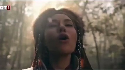 Fahriye Evcen uludu, sosyal medyada gündem oldu