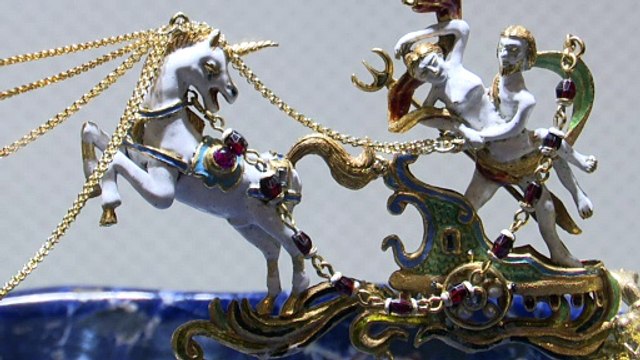 El amor humano, divino y erótico, en la colección 'Arte de Amar' de Yanes