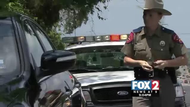 Avoid Jail Time by Paying Traffic Tickets Immediately with Officers