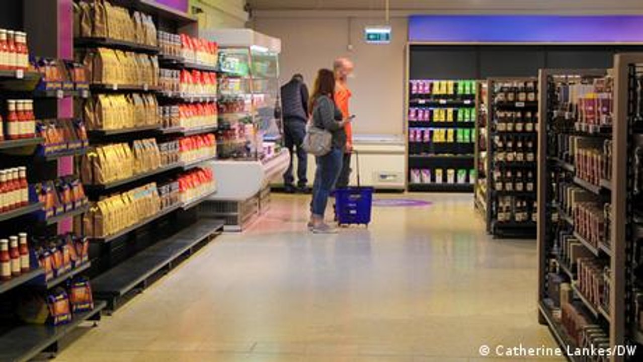 How a new shop tests products