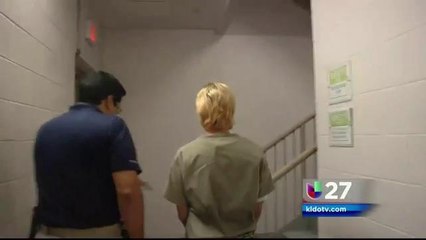 Llega a Laredo presunta responsable del robo de dos Rolex