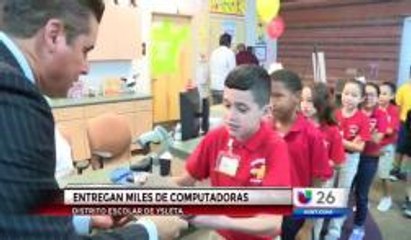 Entregan computadoras a estudiantes de YISD