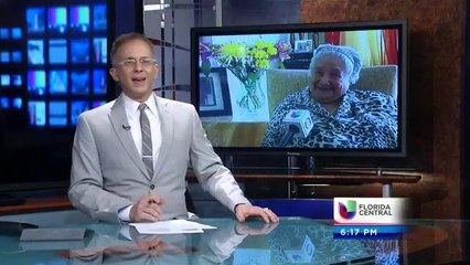 Mujer celebra sus 100 años