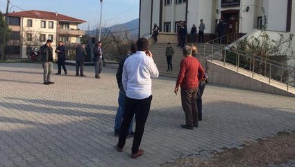 5 şiddetindeki depremin ardından Düzce Valisi: Kayıp veya yıkılan bina söz konusu değil