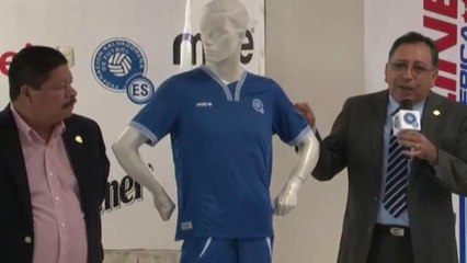 Presentan nueva camiseta de la Selecta