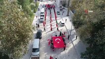 Türkiye'nin ilk en büyük Türk bayrağı Adana'da yeniden asıldı