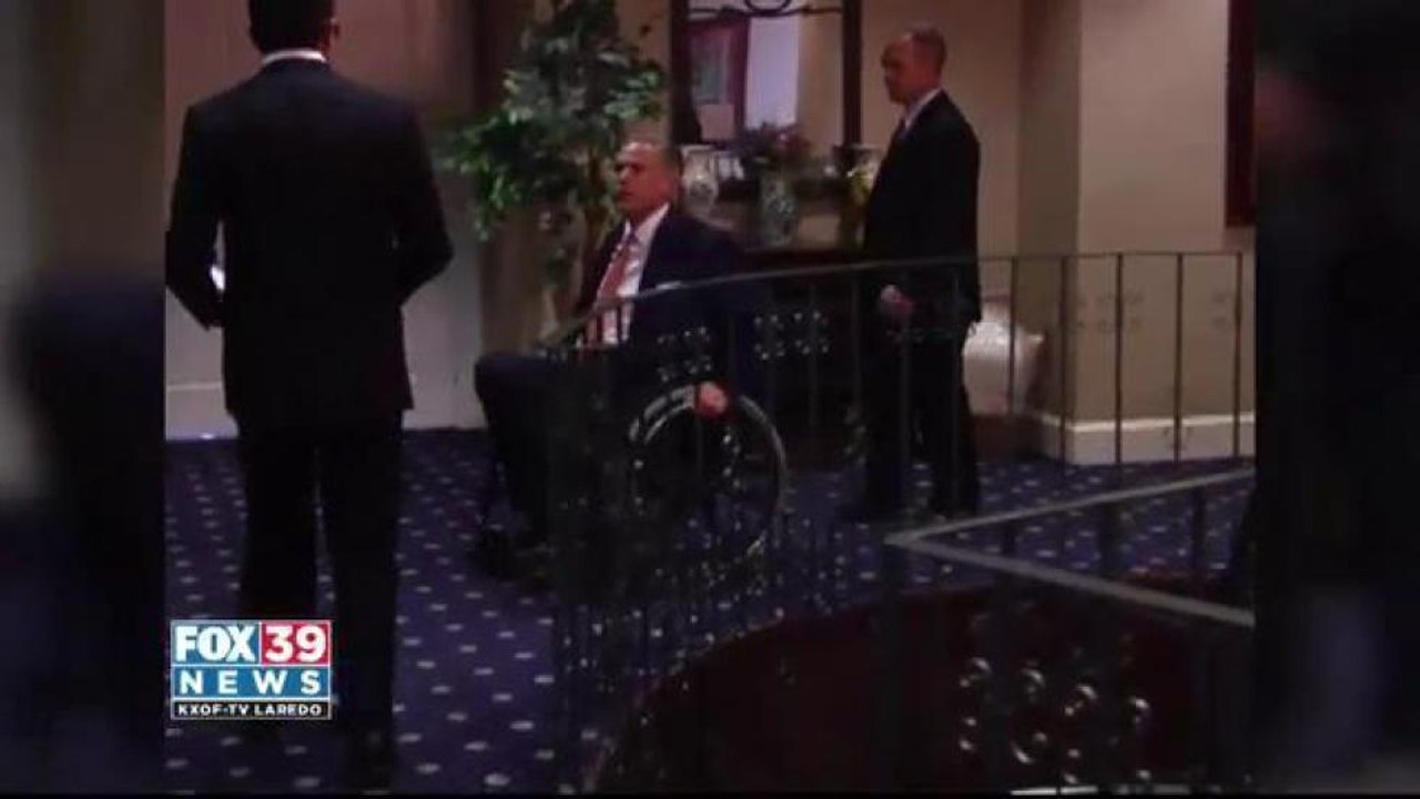 Texas Governor tells non-profits not to help Syrian Refugees