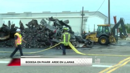 Bodega en Pharr arde en llamas