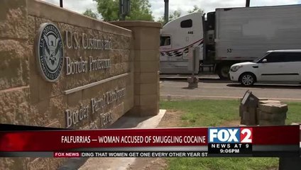 Woman Stuffs Donut in Mouth to Avoid Talking with Authorities, Arrested for Smuggling Narcotics