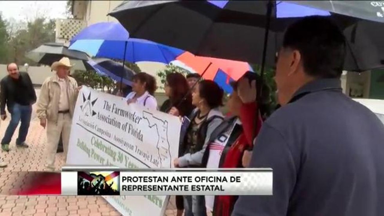 Campesinos exigen el apoyo de Bob Cortes para los inmigrantes