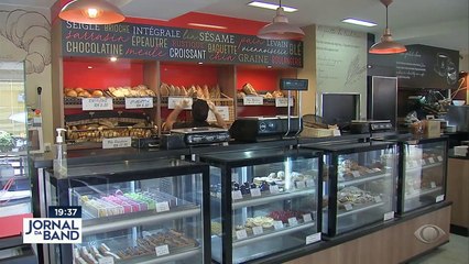 O aumento atinge alimentos como pãozinho e macarrão.