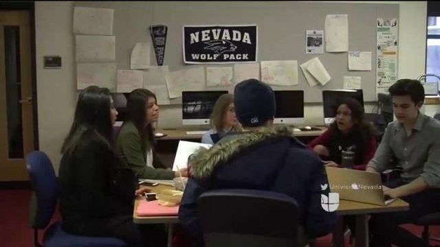 Estudiantes de UNR buscan educar a otros jóvenes a través del Noticero Móvil