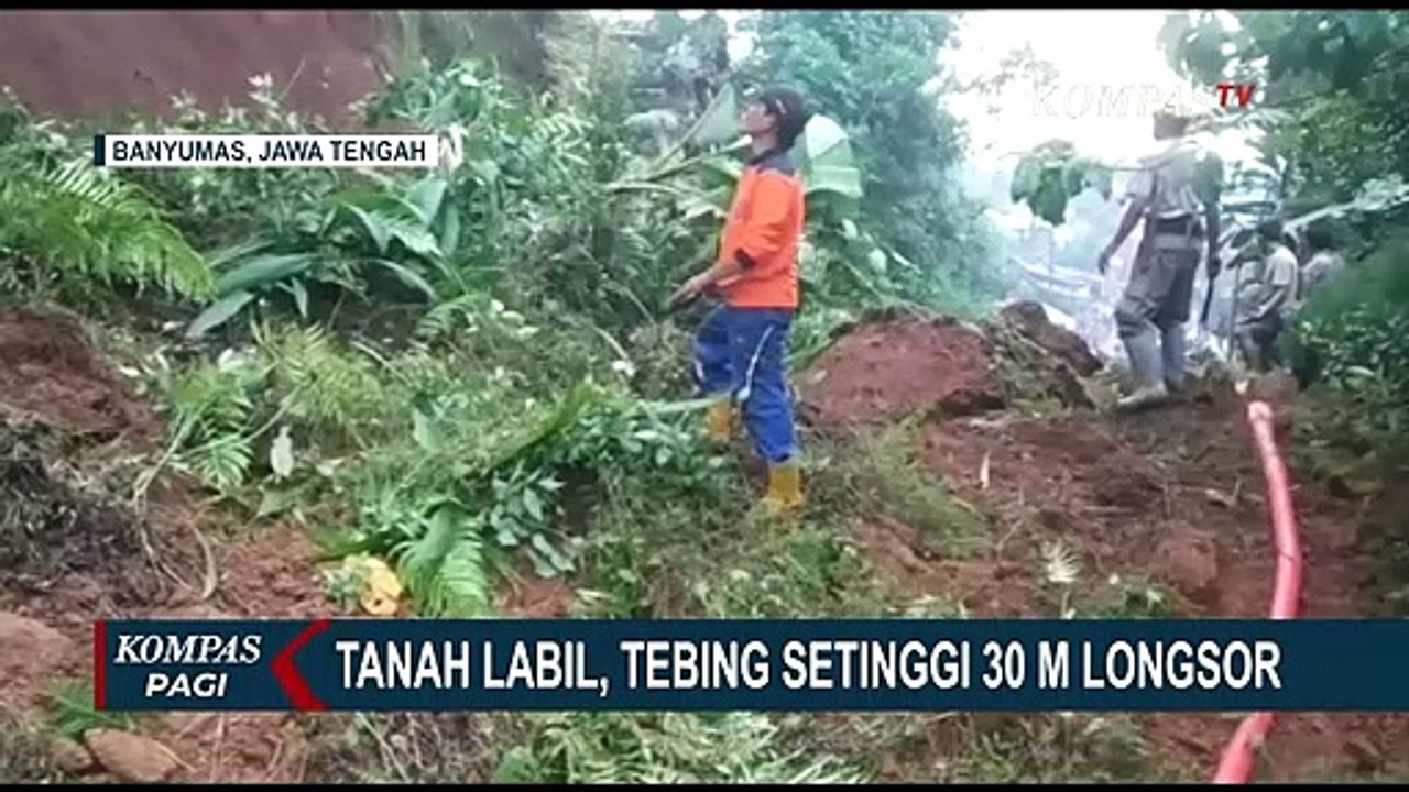 Tebing Setinggi 30 Meter di Banyumas Longsor Me...