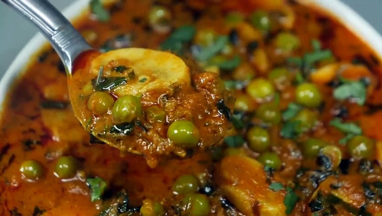 Methi Mushroom Matar Malai Recipe for Winter -  Restaurant Style | Big Recipe House