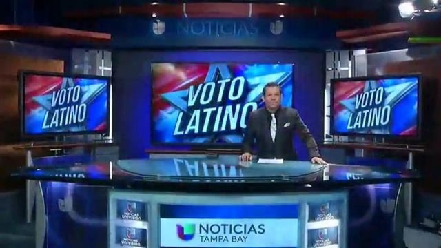 Motivan a jóvenes hispanos a registrarse para votar y convertirse en ciudadanos