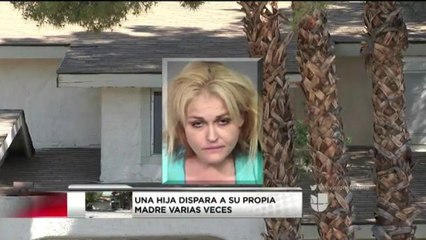 Скачать видео: Mujer intenta asesinar a su madre en Las Vegas