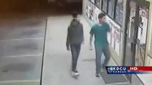 Jóvenes son captados en video robando licorería